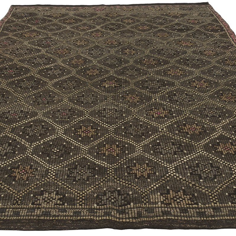 Vintage Anatolian Jijim Rug - 5' 8" x 9' 2" (68" x 110") - K0086438