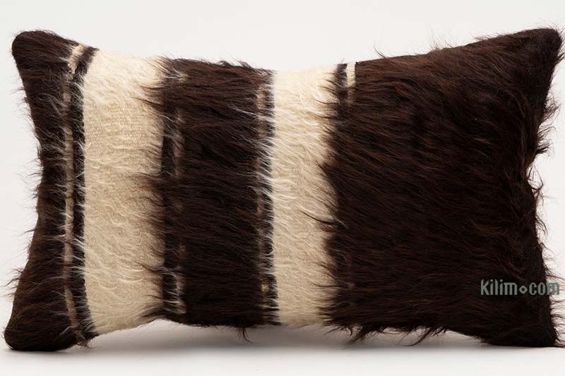 Turkish Pillow Cover - 1' 8" x 1'  (20" x 12") - K0086679