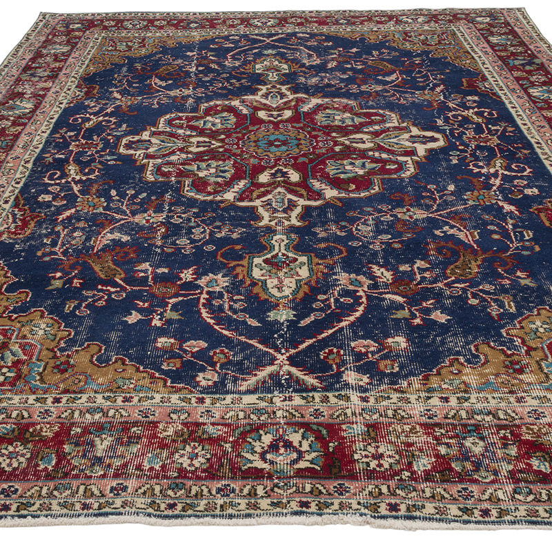 Vintage Turkish Hand-Knotted Rug - 6' 9" x 9' 3" (81" x 111") - K0086741