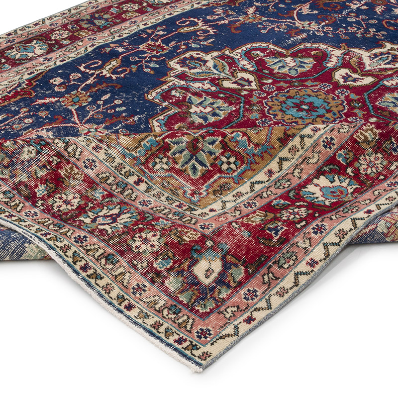 Vintage Turkish Hand-Knotted Rug - 6' 9" x 9' 3" (81" x 111") - K0086741