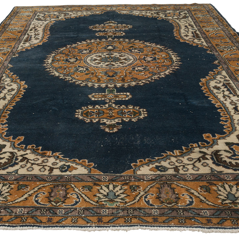Vintage Turkish Hand-Knotted Rug - 7' 1" x 10' 5" (85" x 125") - K0086744