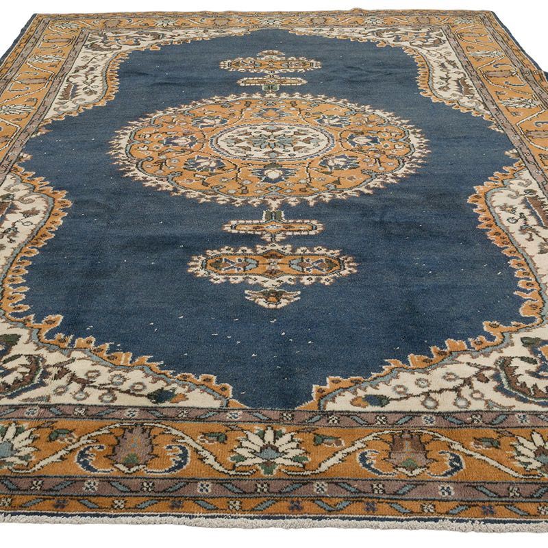 Vintage Turkish Hand-Knotted Rug - 7' 1" x 10' 5" (85" x 125") - K0086744