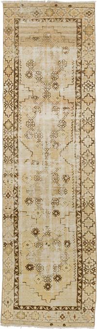 Vintage Turkish Hand-Knotted Runner - 2' 7" x 8' 8" (31" x 104")
