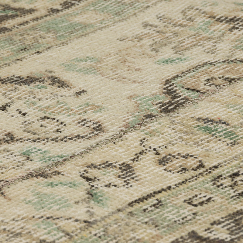 Vintage Turkish Hand-Knotted Runner - 2' 1" x 8' 8" (25" x 104") - K0086824