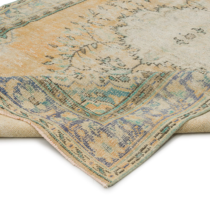 Vintage Turkish Hand-Knotted Rug - 5' 10" x 9' 3" (70" x 111") - K0086861