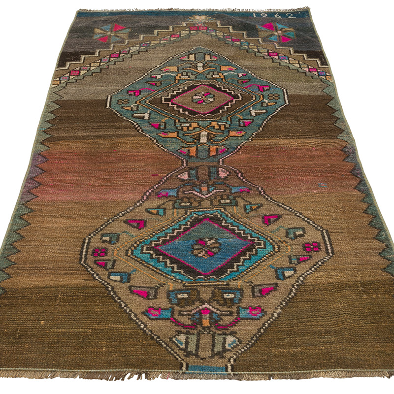 Vintage Turkish Hand-Knotted Rug - 2' 9" x 5' 8" (33" x 68") - K0086877