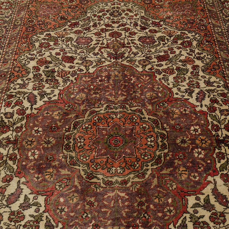Vintage Turkish Hand-Knotted Rug - 4' 9" x 7' 4" (57" x 88") - K0086881