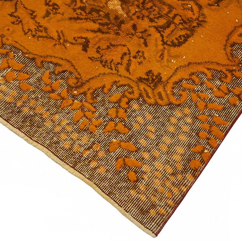 Hand Carved Over-Dyed Rug - 5' 7" x 9' 9" (67" x 117") - K0087107