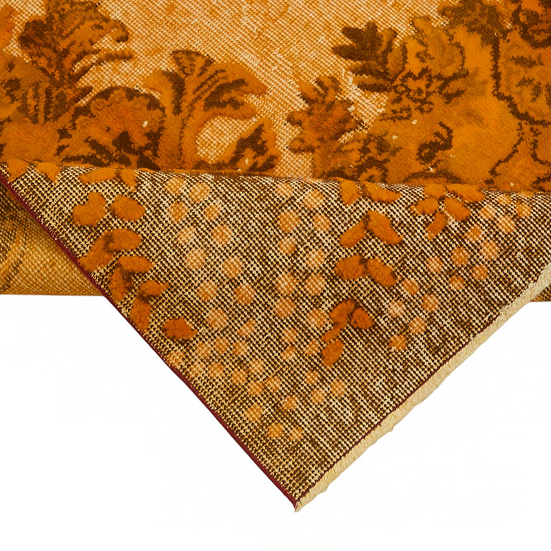 Hand Carved Over-Dyed Rug - 5' 7" x 9' 9" (67" x 117") - K0087107