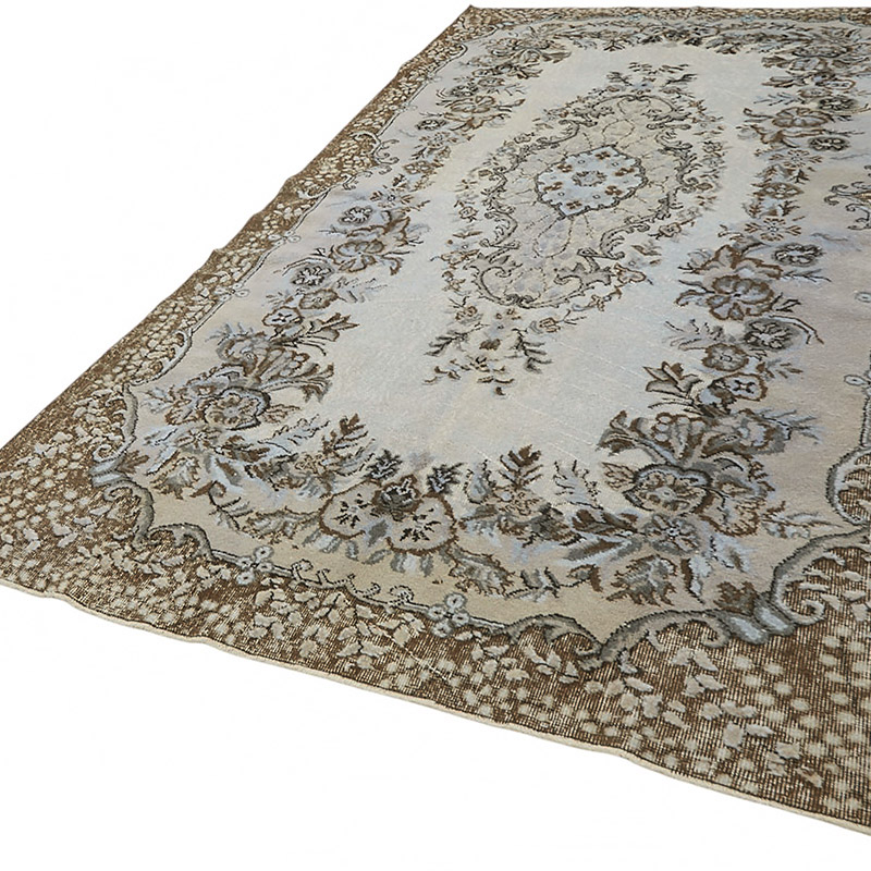 Hand Carved Over-Dyed Rug - 5' 10" x 10' 6" (70" x 126") - K0087141