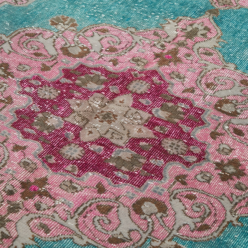 Hand Carved Over-Dyed Rug - 5' 10" x 9' 8" (70" x 116") - K0087161