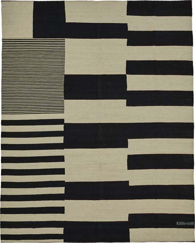New Hand-Woven Kilim Rug