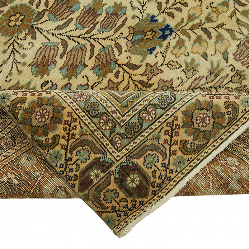 Vintage Turkish Hand-Knotted Rug - 5' 10" x 9' 3" (70" x 111") - K0087390