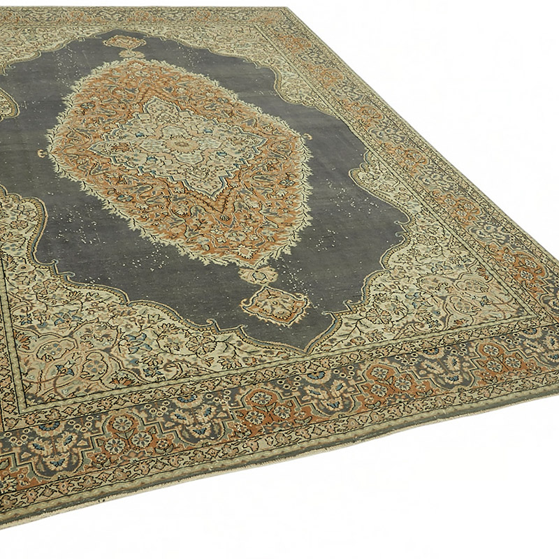 Vintage Turkish Hand-Knotted Rug - 6' 11" x 10' 3" (83" x 123") - K0087411