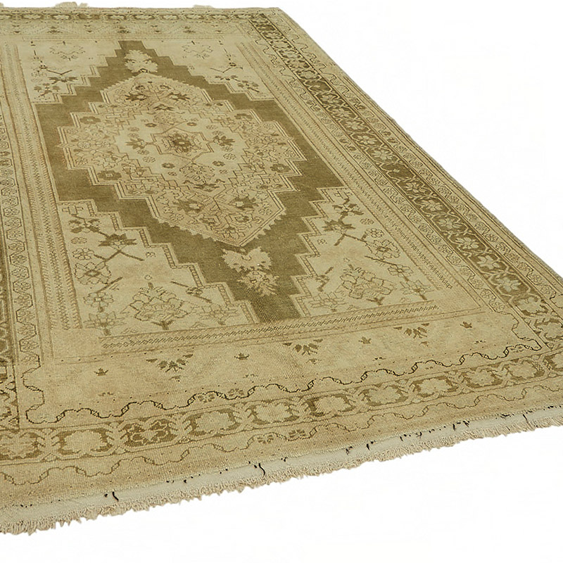 Vintage Turkish Hand-Knotted Rug - 5' 10" x 8' 11" (70" x 107") - K0087595