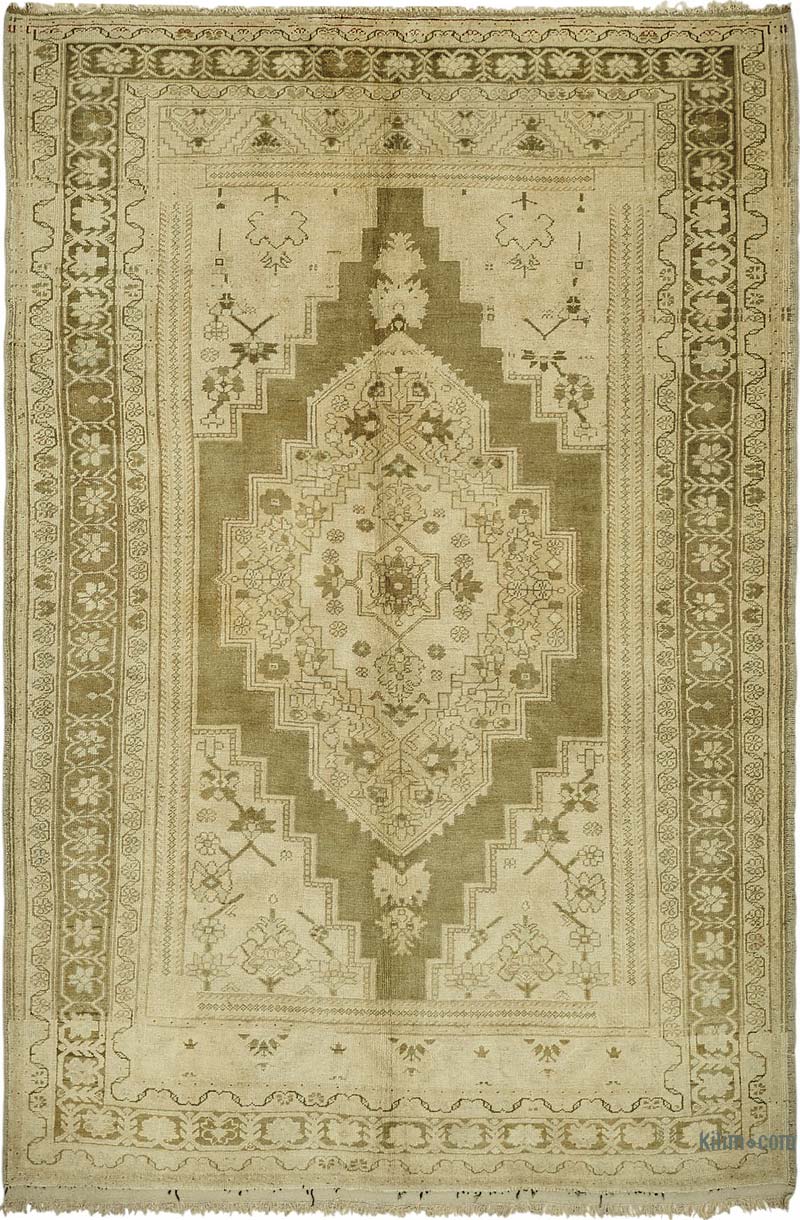 Vintage Turkish Hand-Knotted Rug - 5' 10" x 8' 11" (70" x 107") - K0087595