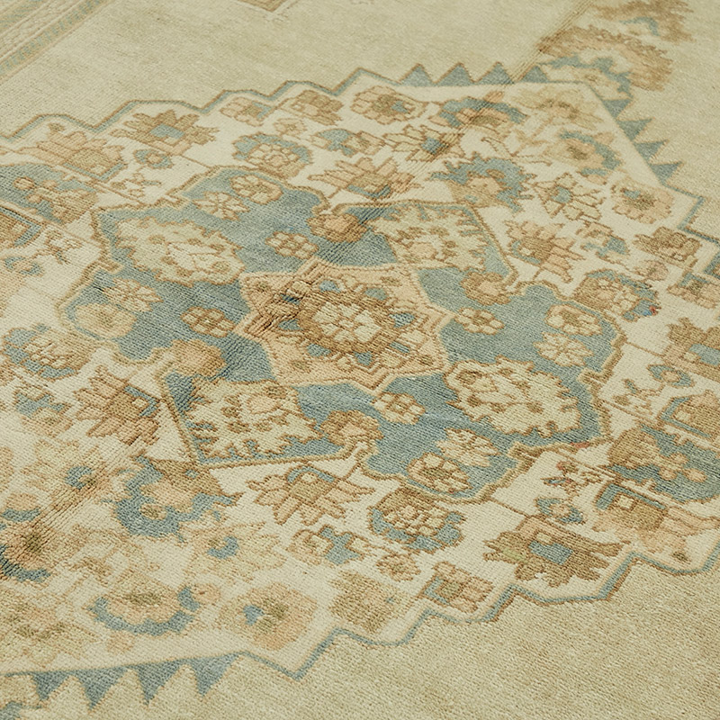 Vintage Turkish Hand-Knotted Rug - 6' 7" x 10' 11" (79" x 131") - K0087600