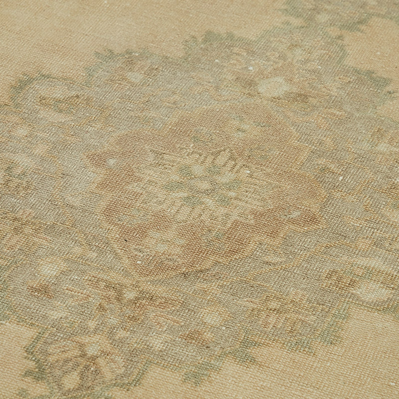 Vintage Turkish Hand-Knotted Rug - 5' 2" x 11' 10" (62" x 142") - K0087624