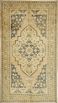 Vintage Turkish Hand-Knotted Rug - 6' 6