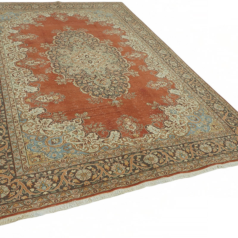Vintage Hand-Knotted Oriental Rug - 6' 11" x 10' 7" (83" x 127") - K0087668
