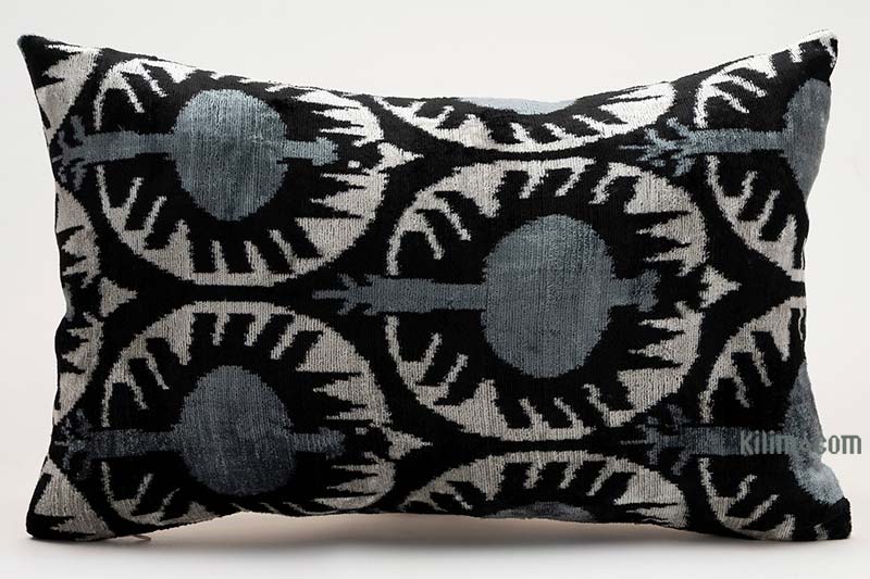 Velvet Ikat Pillow Cover - 2'  x 1' 4" (24" x 16") - K0087749