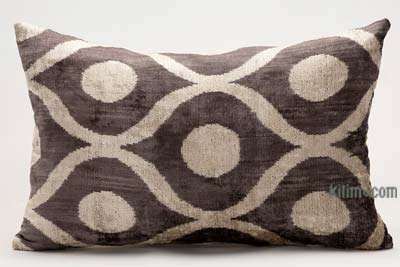 Velvet Ikat Pillow Cover - 2'  x 1' 4" (24" x 16")