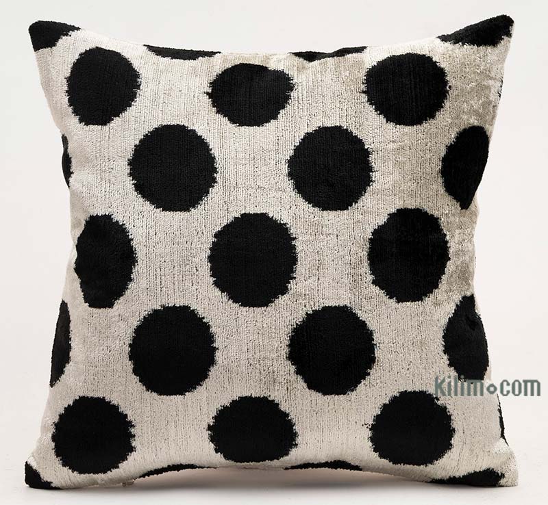 Velvet Ikat Pillow Cover - 1' 4" x 1' 4" (16" x 16") - K0087770