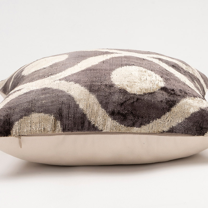 Velvet Ikat Pillow Cover - 1' 4" x 1' 4" (16" x 16") - K0087772