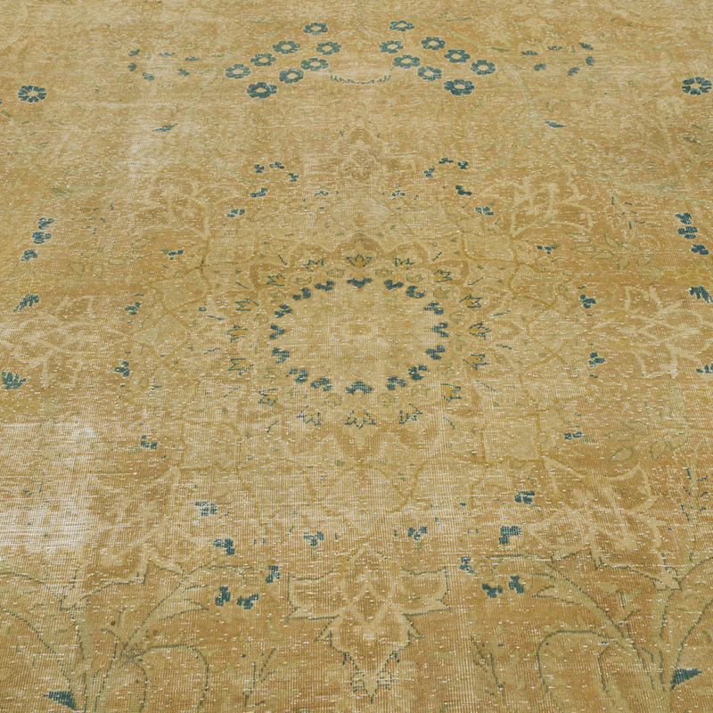 Vintage Turkish Hand-Knotted Rug - 7' 10" x 10' 10" (94" x 130") - K0087812