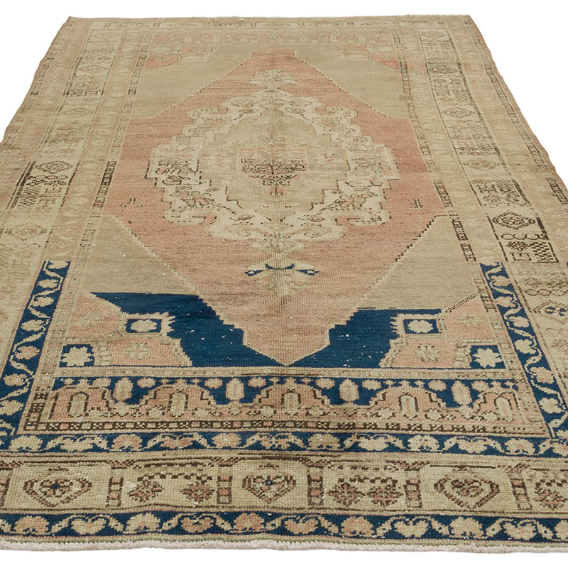Vintage Turkish Hand-Knotted Rug - 5' 1" x 9' 10" (61" x 118") - K0087820