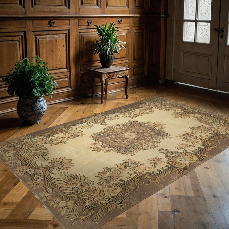Vintage Turkish Hand-Knotted Rug - 5' 7" x 8' 7" (67" x 103") - K0087823