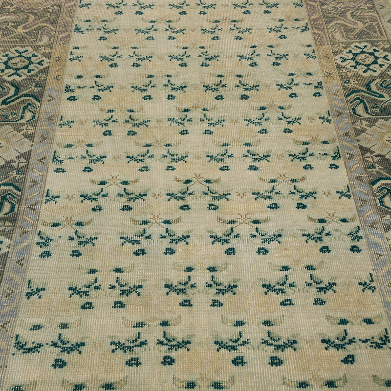 Vintage Turkish Hand-Knotted Rug - 5' 1" x 9' 2" (61" x 110") - K0087828