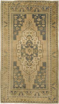 Vintage Turkish Hand-Knotted Rug - 5' 9" x 9' 9" (69" x 117")