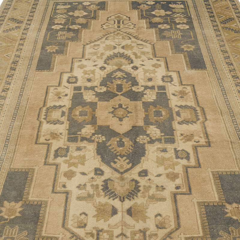 Vintage Turkish Hand-Knotted Rug - 5' 9" x 9' 9" (69" x 117") - K0087844