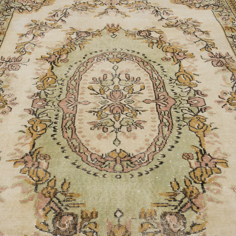 Vintage Turkish Hand-Knotted Rug - 6' 4" x 9' 6" (76" x 114") - K0087874