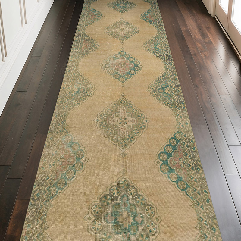 Vintage Turkish Hand-Knotted Runner - 3' 7" x 10' 4" (43" x 124") - K0088060