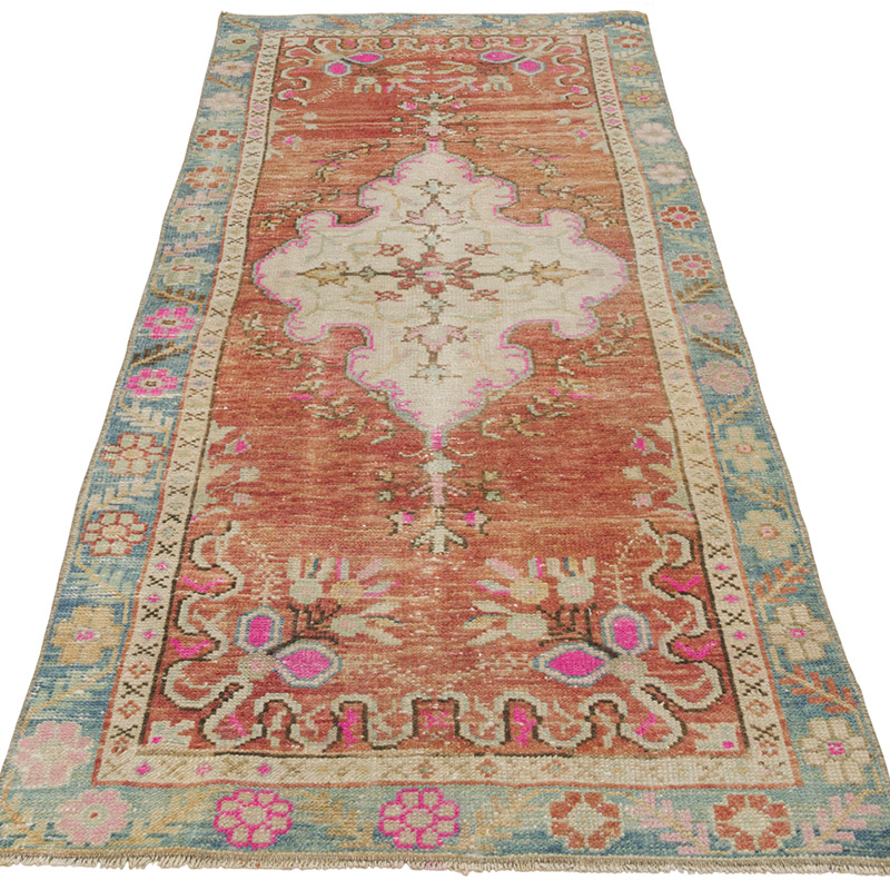 Vintage Turkish Hand-Knotted Runner - 2' 7" x 6' 3" (31" x 75") - K0088063