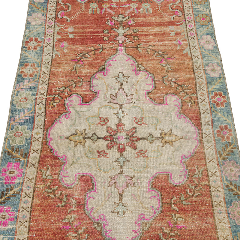 Vintage Turkish Hand-Knotted Runner - 2' 7" x 6' 3" (31" x 75") - K0088063