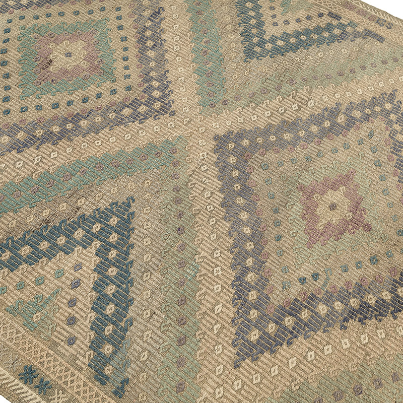 Vintage Anatolian Jijim Rug - 5' 8" x 8' 1" (68" x 97") - K0088163