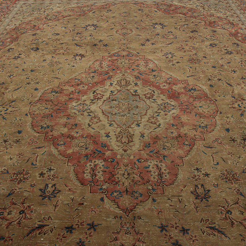 Vintage Hand-Knotted Oriental Rug - 9' 10" x 13' 9" (118" x 165") - K0088220