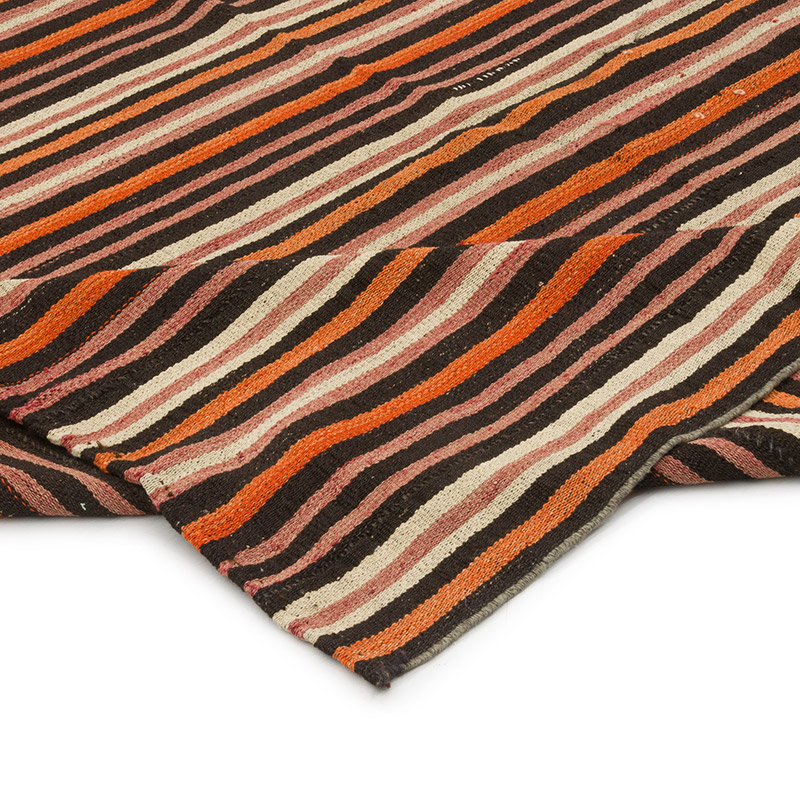 Vintage Anatolian Kilim Rug - 6' 1" x 7'  (73" x 84") - K0088275