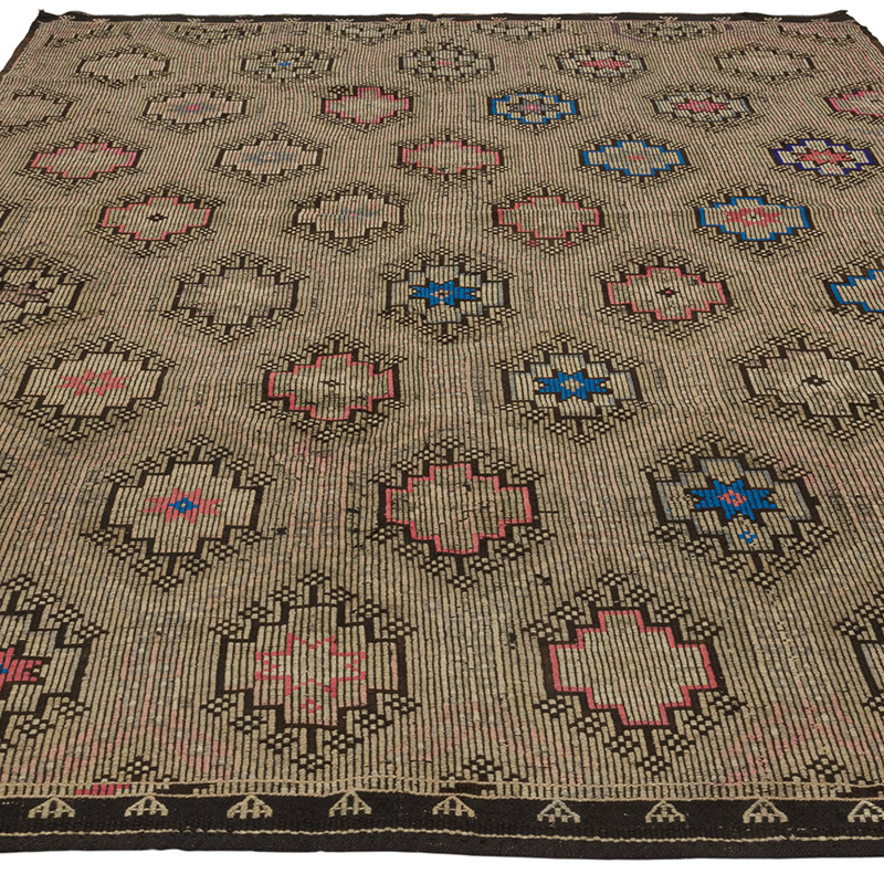 Vintage Anatolian Jijim Rug - 6' 9" x 9'  (81" x 108") - K0088281