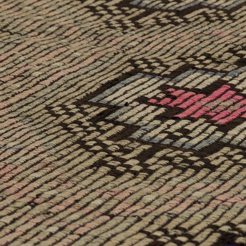 Vintage Anatolian Jijim Rug - 6' 9" x 9'  (81" x 108") - K0088281