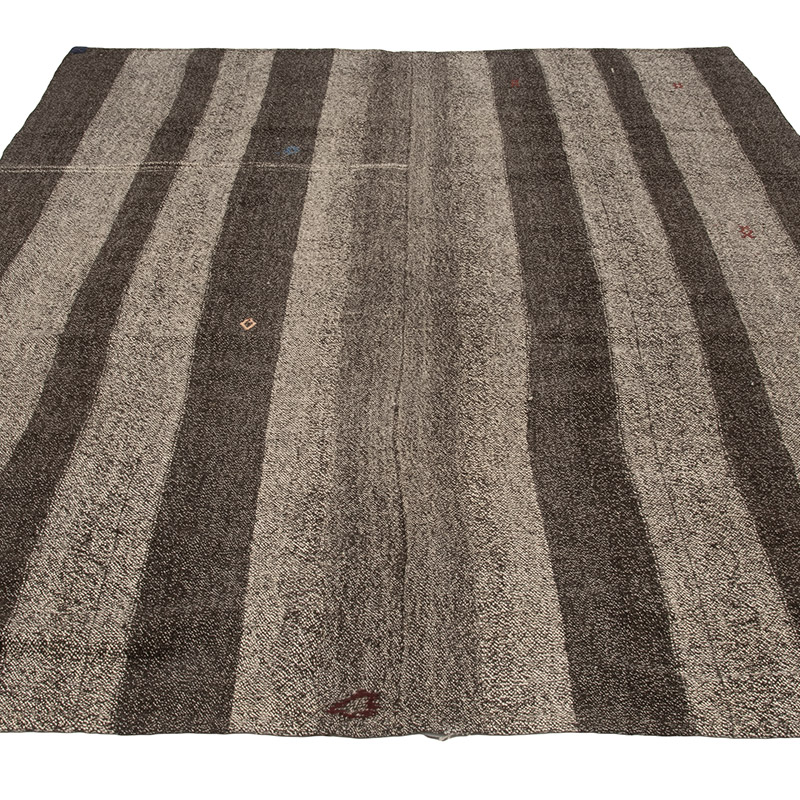 Vintage Anatolian Kilim Rug - 5' 10" x 8'  (70" x 96") - K0088353
