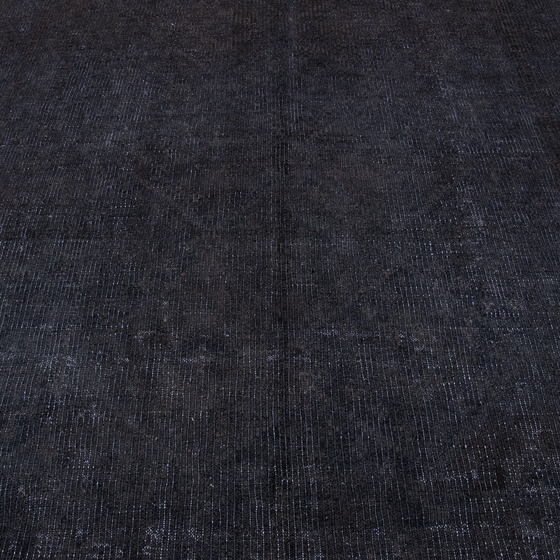 Vintage Anatolian Kilim Rug - 5' 9" x 10' 5" (69" x 125") - K0088364