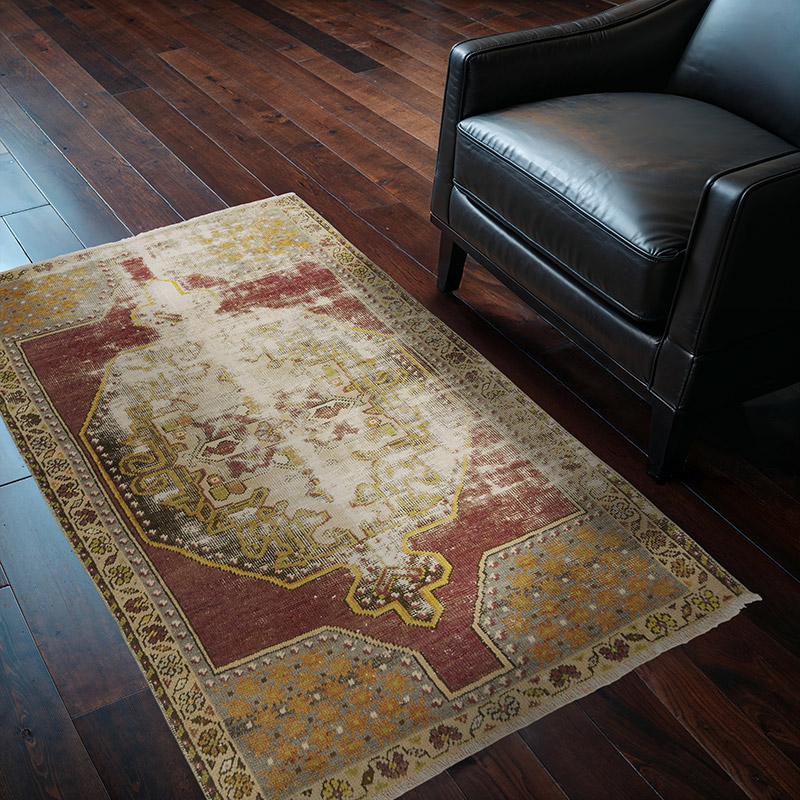 Vintage Turkish Hand-Knotted Rug - 2' 11" x 4' 10" (35" x 58") - K0088398