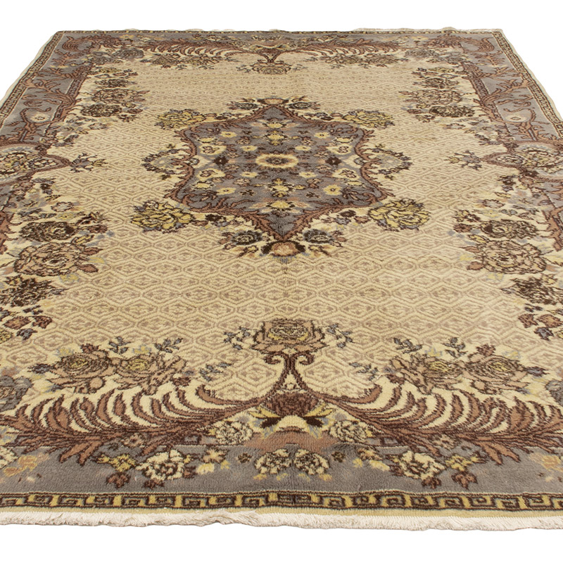 Vintage Turkish Hand-Knotted Rug - 5' 11" x 8' 10" (71" x 106") - K0088405