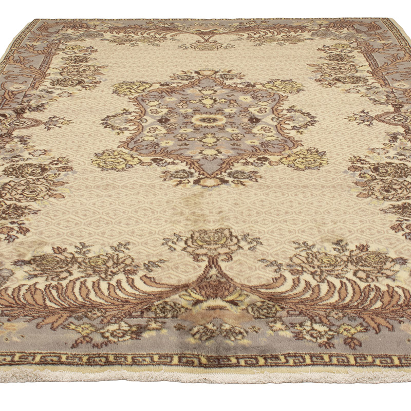 Vintage Turkish Hand-Knotted Rug - 5' 11" x 8' 10" (71" x 106") - K0088405