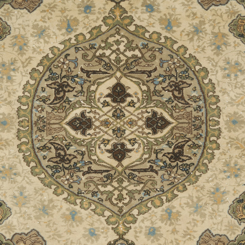 Vintage Turkish Hand-Knotted Rug - 6' 9" x 9' 6" (81" x 114") - K0088410