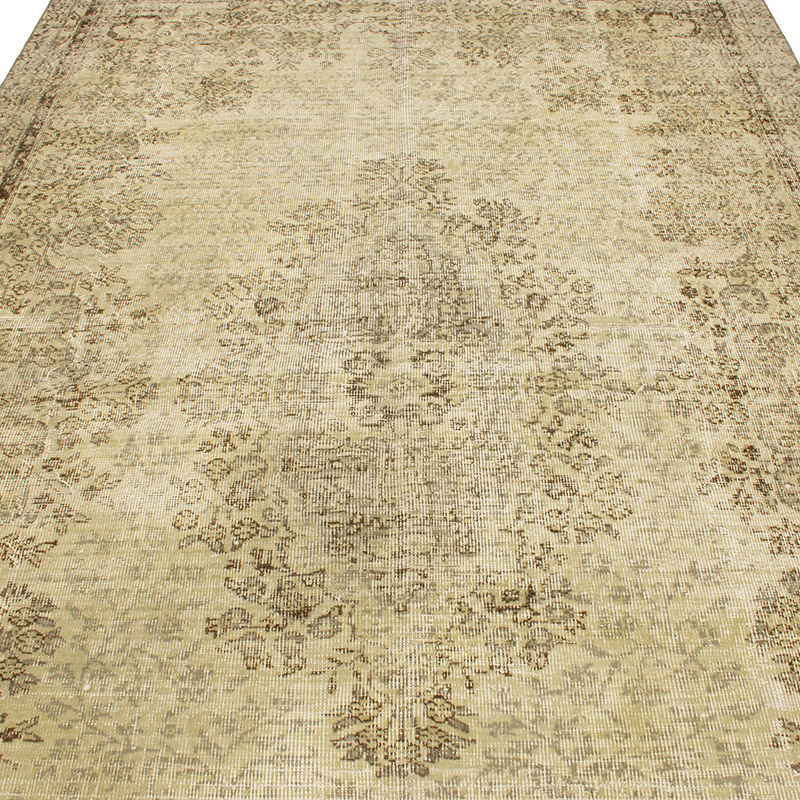 Vintage Turkish Hand-Knotted Rug - 5' 9" x 9' 5" (69" x 113") - K0088442